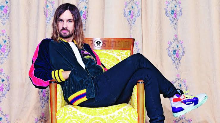 Kevin Parker de Tame Impala se fractura la&nbsp;cadera
